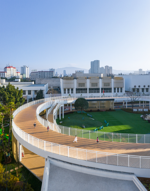 玉溪一幼桂山园 | 空中跑道点亮城市幼儿园